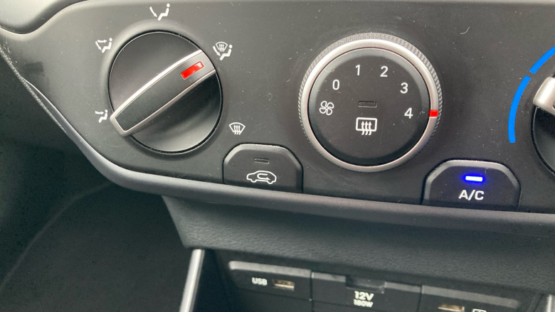 Hyundai i20 1.0T GDi 48V MHD SE Connect 5dr Petrol Hatchback